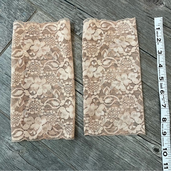 NWOT Stretch Lace Boot Cuffs - Picture 3 of 3
